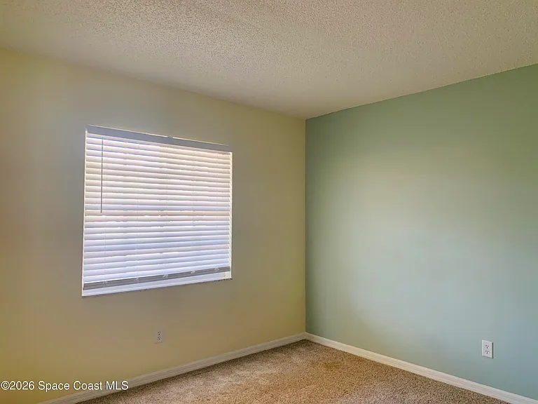 3092 Sir Hamilton Cir #4 — Photo 10