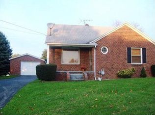 115 Mohawk School Rd, New Castle, PA 16102