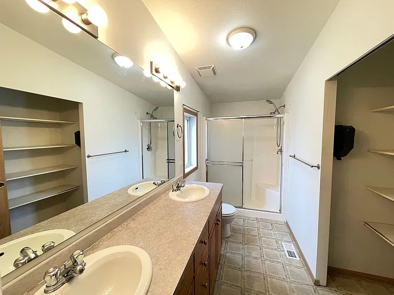 1780 N Pinewood Ct — Photo 8