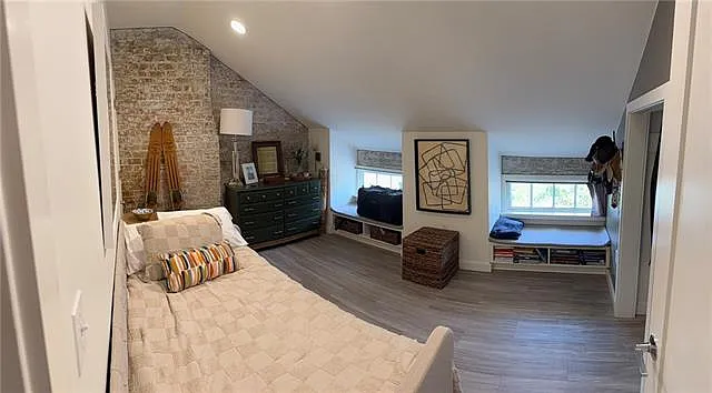 803 Baronne St — Photo 26