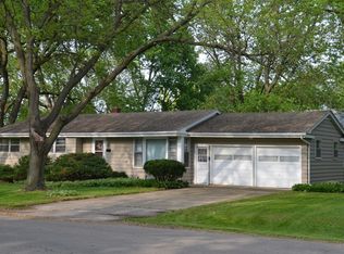 1101 Hammond Ave, Aurora, IL 60506