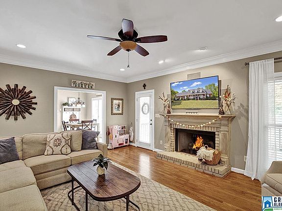 4th image of 212 Wimberly Dr
