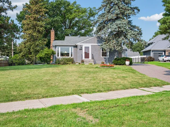 425 Turners Xrds N, Golden Valley, MN 55422