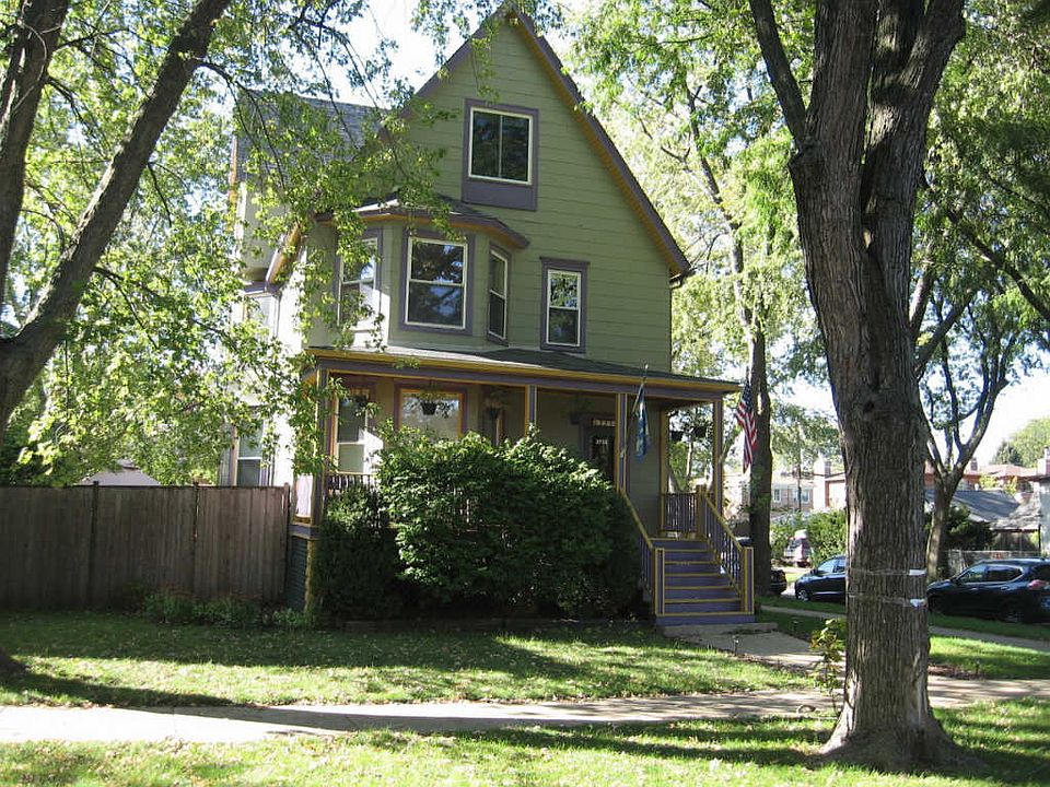 1st image of 3756 N Kostner Ave #2