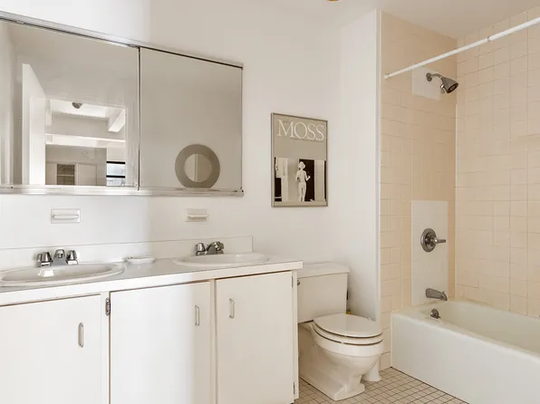 161 West 15th Street image 13 of 13