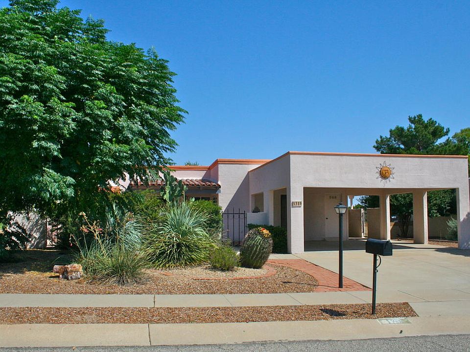 1st image of 131 E Paseo Chuparosas