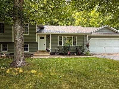 8514 Bent Pine Dr, Lake Ann, MI, 49650