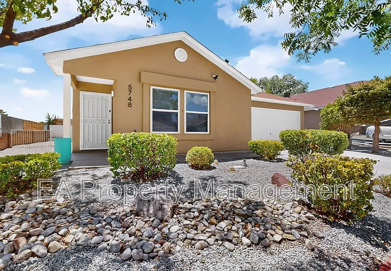 5748 Pinon Flats Rd NW — Photo 4