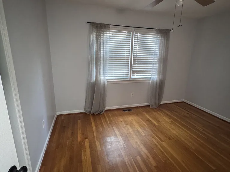 660 Village Green Pkwy — Photo 12