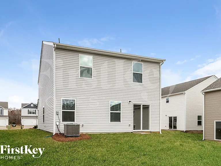 3040 Crescent Lake Ln — Photo 18