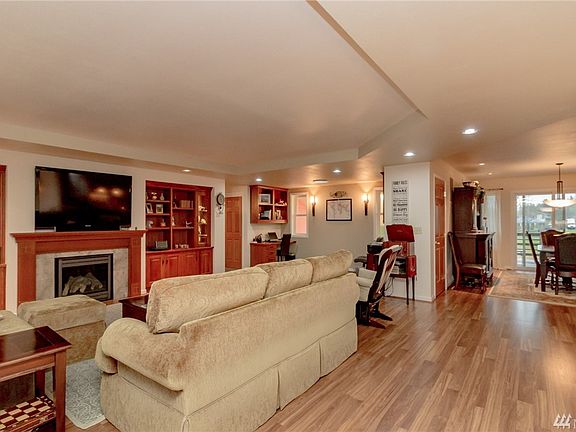 5th image of 4211 Pilatus Ave SE