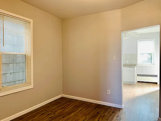 Rented by Compass | media 25