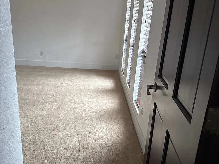 1317 Lexington Rd — Photo 11