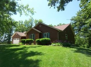 4101 Celeste Estates Dr, Waterloo, IL 62298