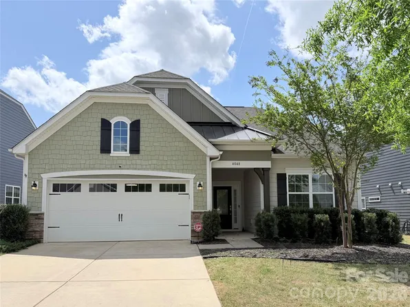4048 Home Grown Way, Lake Wylie, SC 29710