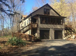 11 Rose Ln, Poughkeepsie, NY 12601