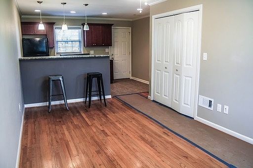 4th image of 409 Pinckney St APT 1C