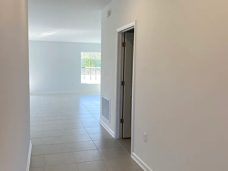 5118 Magnolia Palm Dr — Photo 4
