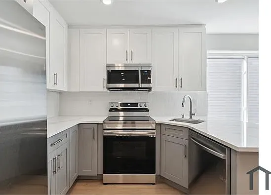 2215 N 7th St #2 — Photo 3