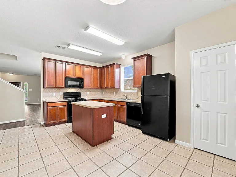 16726 Vivian Point Ln — Photo 17