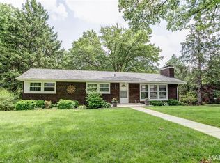 5013 Crystal Lake Dr, Godfrey, IL 62035