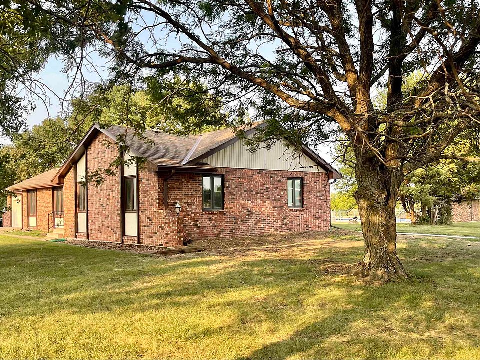 5620 SE Berryton Rd, Berryton, KS 66409 Zillow