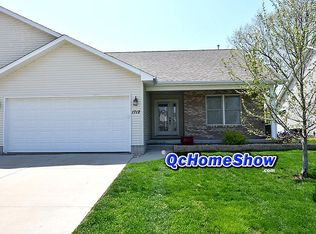 1712 E 6th St, Coal Valley, IL
