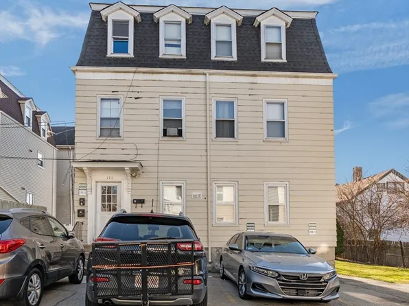 111 Park St, Fall River, MA 02721