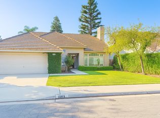 1863 E Ryan Ln, Fresno, CA 93720