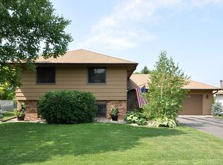 7837 Kingsview Ln N, Maple Grove, MN 55311
