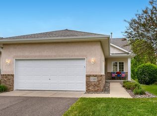 17688 Glasgow Way, Lakeville, MN 55044