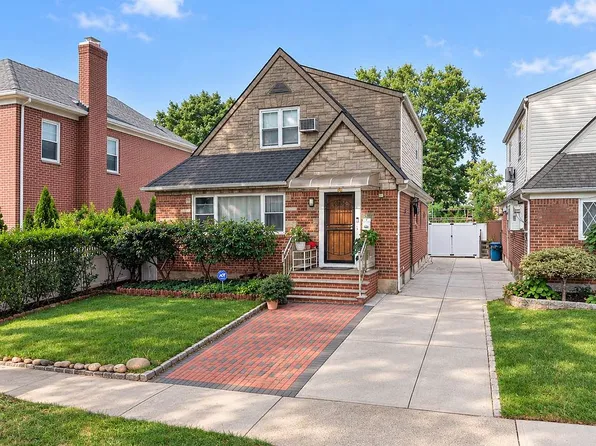 58-07 210th St, Bayside, NY 11364