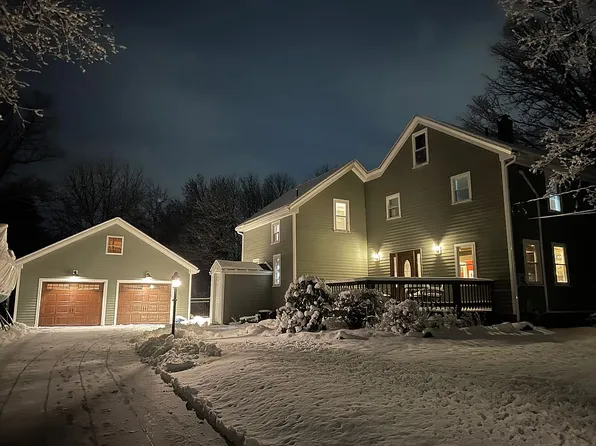 2 Fay Ct, Southborough, MA 01772