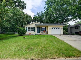 328 N Rutland Ave, Brooklyn, WI 53521