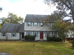 104 Long Ln, Marlton, NJ 08053