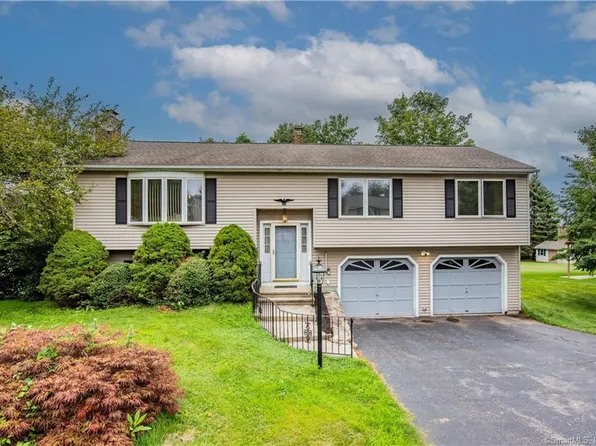 10 Menna Road, Ansonia, CT 06401