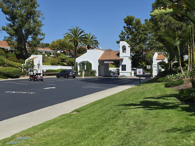 4962 Corinthia Way — Photo 34