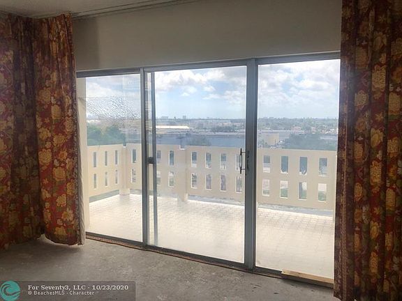 3rd image of 4330 Hillcrest Dr APT 711