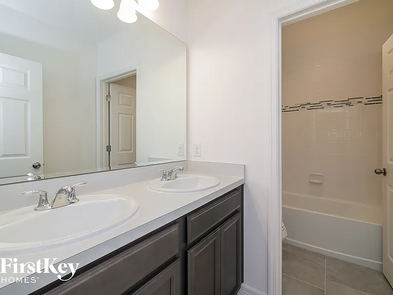 888 Avenal Ln — Photo 13