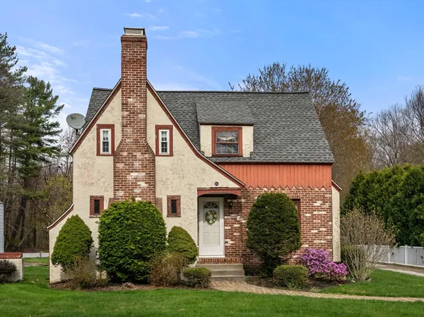 202 Holden St, Holden, MA 01520