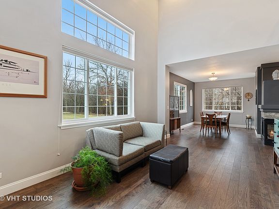 5th image of 2568 Camberley Cir