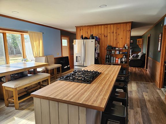 4th image of 1279 S Clary Road