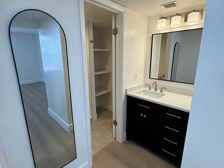 12 Royal Palm Way #2050 — Photo 13