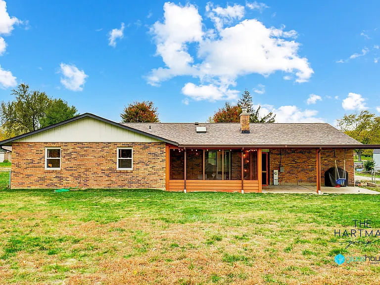 2200 Matrena Dr — Photo 32