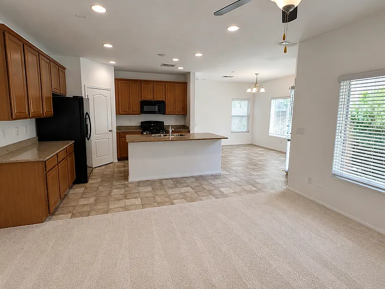 4516 Heaven Delight Ct — Photo 2
