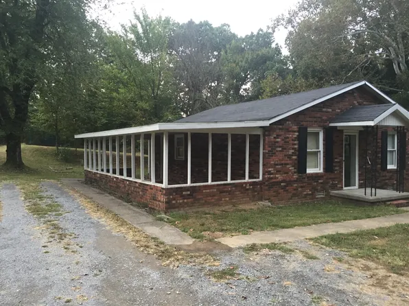 809 River Rd, Central City, KY 42330