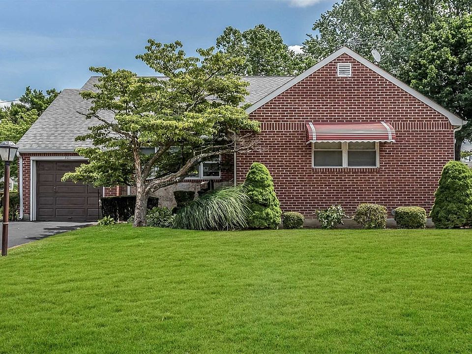 1st image of 301 Jerusalem Ave