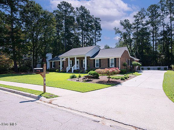 3rd image of 154 Aldersgate Drive