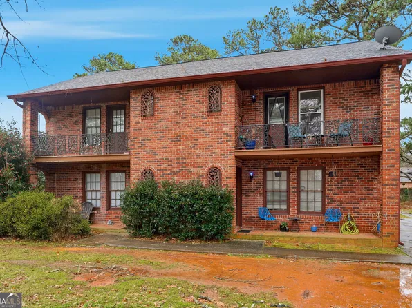 2129 Golfview Dr SE, Conyers, GA 30013