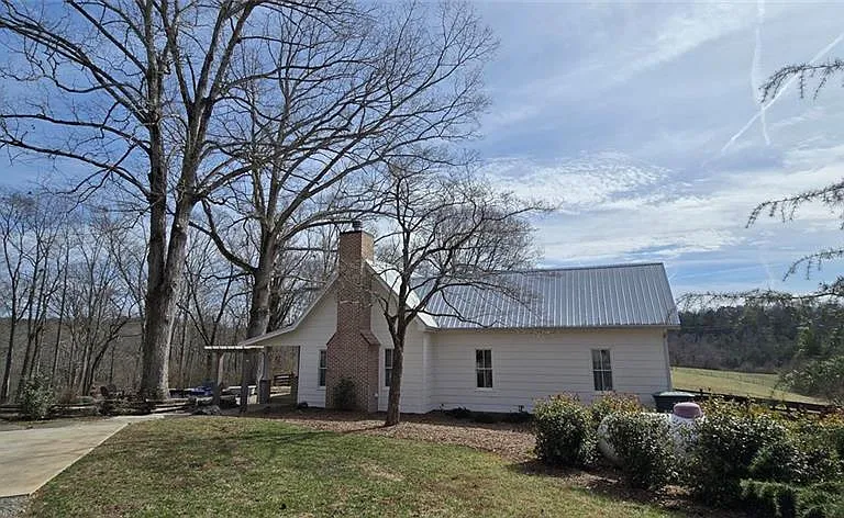 812 Bessie Ln — Photo 33